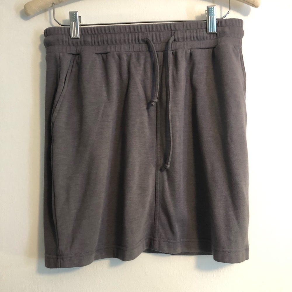 Orb Mini Skirt Women's Size M Gray Soft Stretchy